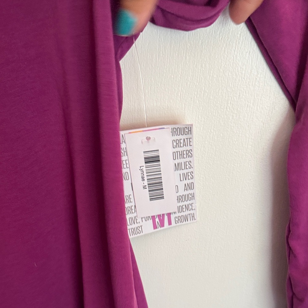 LuLaRoe Purple Lynnae Top and colorful OS Leggings NWT - Picture 4 of 8